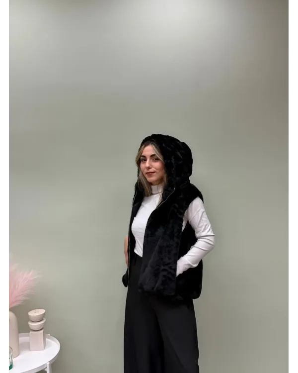 Smanicato effetto pelliccia con cappuccio