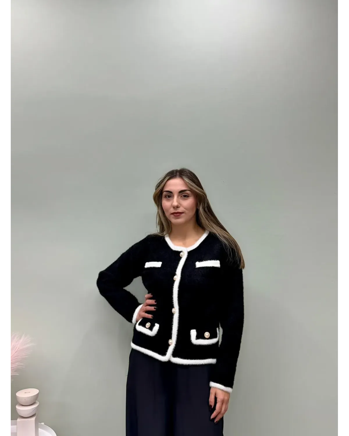 Golfino Nero Donna con Profili Bianchi | AP17