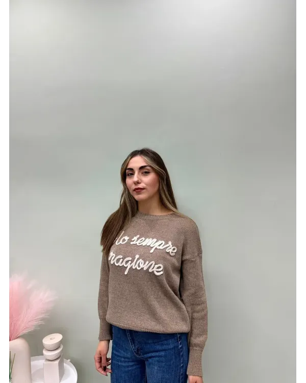 Maglioncino Tortora Donna con Scritta Ricamata |