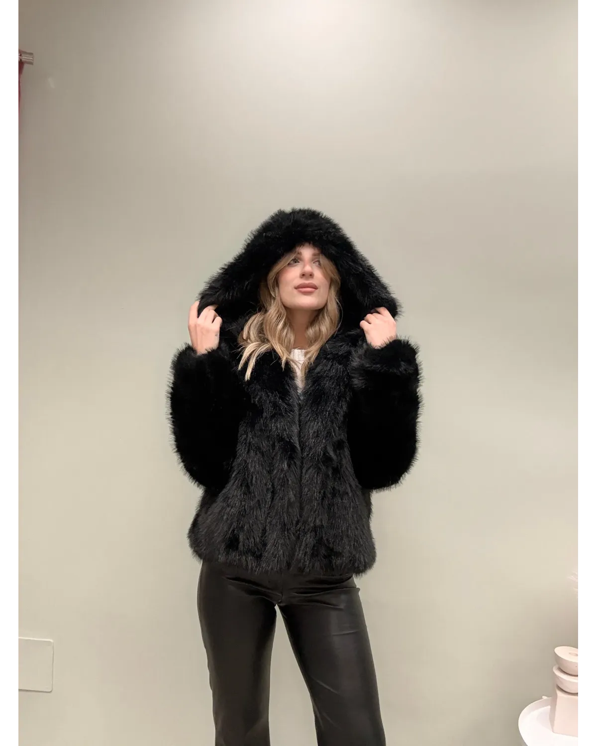 Giacca Ecopelliccia Donna con Cappuccio | Moda Invernale